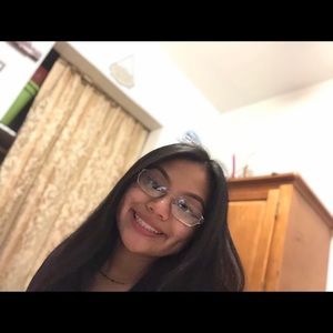 Meet your Posher, Melany